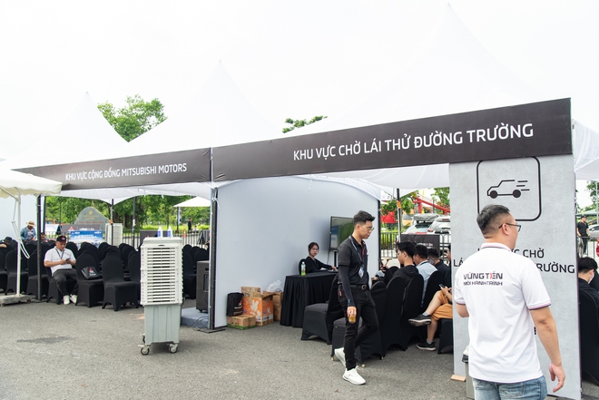 Vắt sức Mitsubishi Xforce leo dốc cao 8 mét và loạt bài thử ra trò, lại còn free tại Hà Nội- Ảnh 28. Vắt sức Mitsubishi Xforce leo dốc cao 8 mét và loạt bài thử ra trò, lại còn free tại Hà Nội- Ảnh 28.