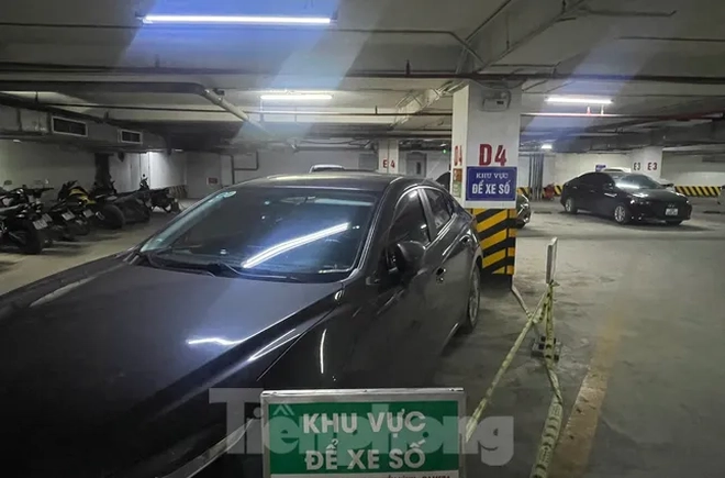 Cư dân khốn khổ vì dựng barie, hoán đổi công năng chỗ để xe tầng hầm chung cư- Ảnh 1.