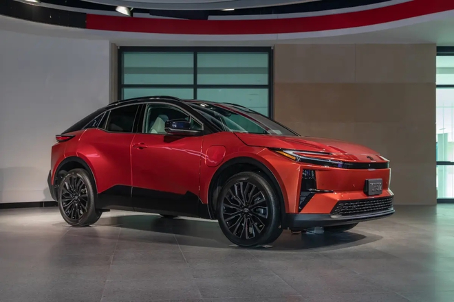 Subaru Uncharted - SUV hoàn toàn mới có hình ảnh chính thức đầu tiên: Dễ nhỏ như Yaris Cross, dùng công nghệ Toyota, chạy điện- Ảnh 4. Subaru Uncharted - SUV hoàn toàn mới có hình ảnh chính thức đầu tiên: Dễ nhỏ như Yaris Cross, dùng công nghệ Toyota, chạy điện- Ảnh 4.