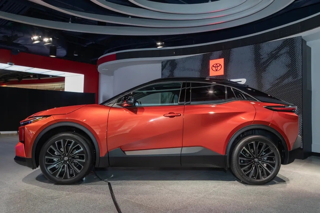 Subaru Uncharted - SUV hoàn toàn mới có hình ảnh chính thức đầu tiên: Dễ nhỏ như Yaris Cross, dùng công nghệ Toyota, chạy điện- Ảnh 5. Subaru Uncharted - SUV hoàn toàn mới có hình ảnh chính thức đầu tiên: Dễ nhỏ như Yaris Cross, dùng công nghệ Toyota, chạy điện- Ảnh 5.