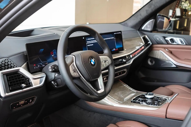 BMW X7 2025 dễ về Việt Nam năm nay với 'full' ADAS cạnh tranh GLS, mẫu hiện bán giảm giá còn chỉ hơn 4,7 tỷ đồng- Ảnh 9. BMW X7 2025 dễ về Việt Nam năm nay với 'full' ADAS cạnh tranh GLS, mẫu hiện bán giảm giá còn chỉ hơn 4,7 tỷ đồng- Ảnh 9.