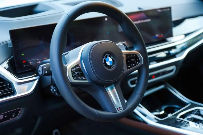 BMW X7 2025 dễ về Việt Nam năm nay với 'full' ADAS cạnh tranh GLS, mẫu hiện bán giảm giá còn chỉ hơn 4,7 tỷ đồng- Ảnh 8. BMW X7 2025 dễ về Việt Nam năm nay với 'full' ADAS cạnh tranh GLS, mẫu hiện bán giảm giá còn chỉ hơn 4,7 tỷ đồng- Ảnh 8.