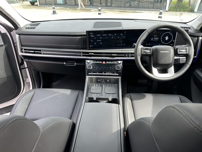 Hyundai Santa Fe hybrid ra mắt ĐNÁ: Giá quy đổi từ 1,37 tỷ đồng, ăn xăng 5,1 lít/100 km, về Việt Nam sẽ tăng sức cạnh tranh trước CR-V- Ảnh 4. Hyundai Santa Fe hybrid ra mắt ĐNÁ: Giá quy đổi từ 1,37 tỷ đồng, ăn xăng 5,1 lít/100 km, về Việt Nam sẽ tăng sức cạnh tranh trước CR-V- Ảnh 4.