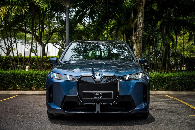 BMW iX từng gây chú ý tại Việt Nam có bản nâng cấp cho ĐNÁ: Mạnh ngang Taycan mà chạy tới hơn 700km mới phải sạc- Ảnh 3. BMW iX từng gây chú ý tại Việt Nam có bản nâng cấp cho ĐNÁ: Mạnh ngang Taycan mà chạy tới hơn 700km mới phải sạc- Ảnh 3.