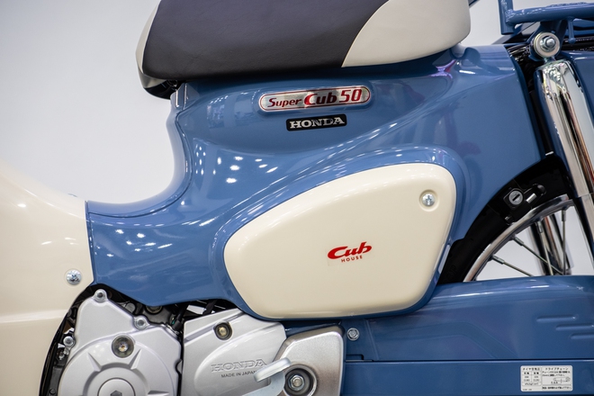 Honda Super Cub 50 Final Edition đã về Việt Nam: Màu hoài cổ, nhiều chi tiết độc quyền, sản xuất giới hạn toàn cầu- Ảnh 22. Honda Super Cub 50 Final Edition đã về Việt Nam: Màu hoài cổ, nhiều chi tiết độc quyền, sản xuất giới hạn toàn cầu- Ảnh 22.