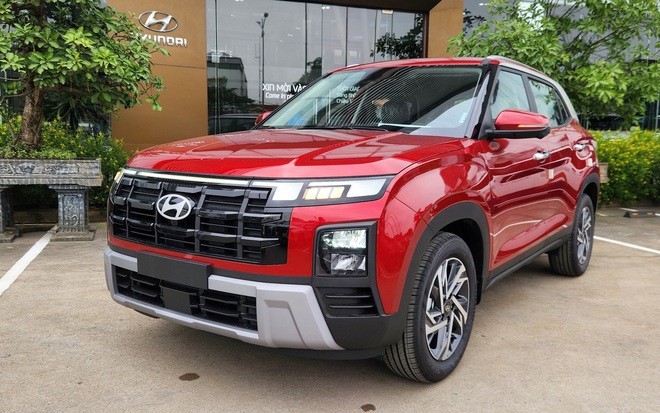 Hyundai Creta 2025 giảm giá mạnh tại đại lý: Bản 'base' còn hơn 564 triệu đồng, kịch sàn giá nhóm xe Nhật, Hàn cùng phân khúc- Ảnh 5. Hyundai Creta 2025 giảm giá mạnh tại đại lý: Bản 'base' còn hơn 564 triệu đồng, kịch sàn giá nhóm xe Nhật, Hàn cùng phân khúc- Ảnh 5.