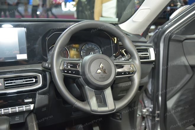 Chi tiết Mitsubishi Destinator GLS: Giá quy đổi từ 617 triệu đồng, phù hợp cho người thực dụng không cần quá nhiều tiện nghi nhưng muốn cabin rộng và gầm cao hẳn- Ảnh 4. Chi tiết Mitsubishi Destinator GLS: Giá quy đổi từ 617 triệu đồng, phù hợp cho người thực dụng không cần quá nhiều tiện nghi nhưng muốn cabin rộng và gầm cao hẳn- Ảnh 4.
