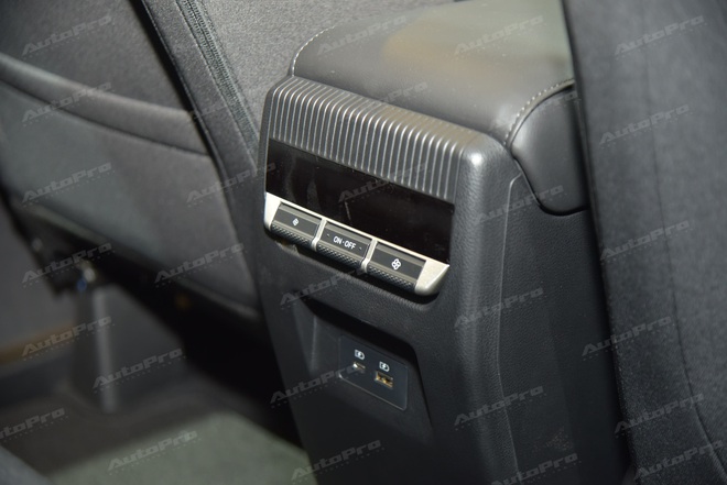 Chi tiết Mitsubishi Destinator GLS: Giá quy đổi từ 617 triệu đồng, phù hợp cho người thực dụng không cần quá nhiều tiện nghi nhưng muốn cabin rộng và gầm cao hẳn- Ảnh 8. Chi tiết Mitsubishi Destinator GLS: Giá quy đổi từ 617 triệu đồng, phù hợp cho người thực dụng không cần quá nhiều tiện nghi nhưng muốn cabin rộng và gầm cao hẳn- Ảnh 8.