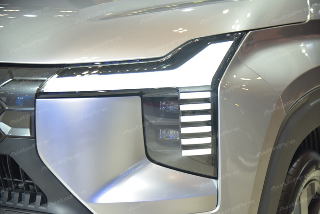 Chi tiết Mitsubishi Destinator GLS: Giá quy đổi từ 617 triệu đồng, phù hợp cho người thực dụng không cần quá nhiều tiện nghi nhưng muốn cabin rộng và gầm cao hẳn- Ảnh 17. Chi tiết Mitsubishi Destinator GLS: Giá quy đổi từ 617 triệu đồng, phù hợp cho người thực dụng không cần quá nhiều tiện nghi nhưng muốn cabin rộng và gầm cao hẳn- Ảnh 17.