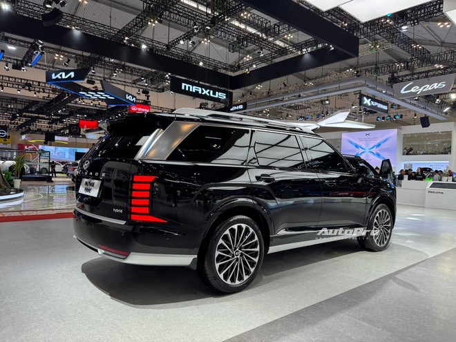Sờ tận tay Hyundai Palisade 2025 trước khi về Việt Nam: Rộng hơn, dáng như Range Rover, máy hybrid 330hp nhưng tiết kiệm xăng hơn i10- Ảnh 4. Sờ tận tay Hyundai Palisade 2025 trước khi về Việt Nam: Rộng hơn, dáng như Range Rover, máy hybrid 330hp nhưng tiết kiệm xăng hơn i10- Ảnh 4.