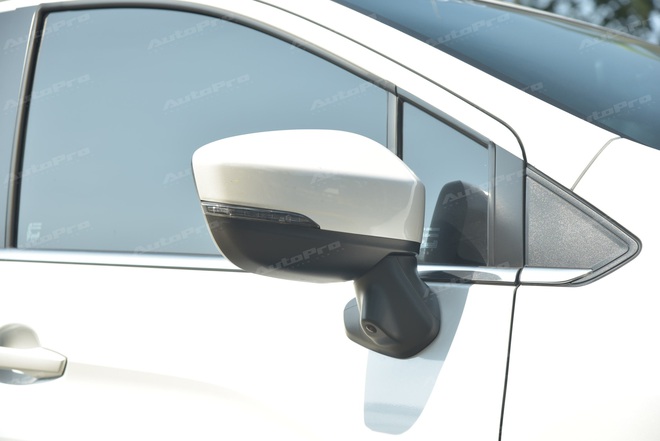 Sờ tận tay Mitsubishi Xpander mới sắp ra mắt Việt Nam ‘vào tháng 9’: Thiết kế tinh chỉnh nhẹ, màn hình lớn hơn, thêm túi khí, vẫn ‘vắng bóng’ ADAS- Ảnh 24. Sờ tận tay Mitsubishi Xpander mới sắp ra mắt Việt Nam ‘vào tháng 9’: Thiết kế tinh chỉnh nhẹ, màn hình lớn hơn, thêm túi khí, vẫn ‘vắng bóng’ ADAS- Ảnh 24.