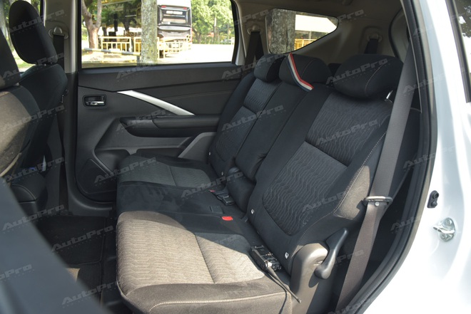 Sờ tận tay Mitsubishi Xpander mới sắp ra mắt Việt Nam ‘vào tháng 9’: Thiết kế tinh chỉnh nhẹ, màn hình lớn hơn, thêm túi khí, vẫn ‘vắng bóng’ ADAS- Ảnh 10. Sờ tận tay Mitsubishi Xpander mới sắp ra mắt Việt Nam ‘vào tháng 9’: Thiết kế tinh chỉnh nhẹ, màn hình lớn hơn, thêm túi khí, vẫn ‘vắng bóng’ ADAS- Ảnh 10.
