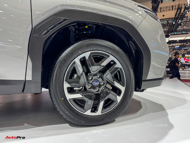 Subaru Forester 2025 lần đầu ra mắt Đông Nam Á: Giá quy đổi gần 1,2 tỷ, tăng khả năng về VN đấu CX-5, CR-V- Ảnh 8. Subaru Forester 2025 lần đầu ra mắt Đông Nam Á: Giá quy đổi gần 1,2 tỷ, tăng khả năng về VN đấu CX-5, CR-V- Ảnh 8.