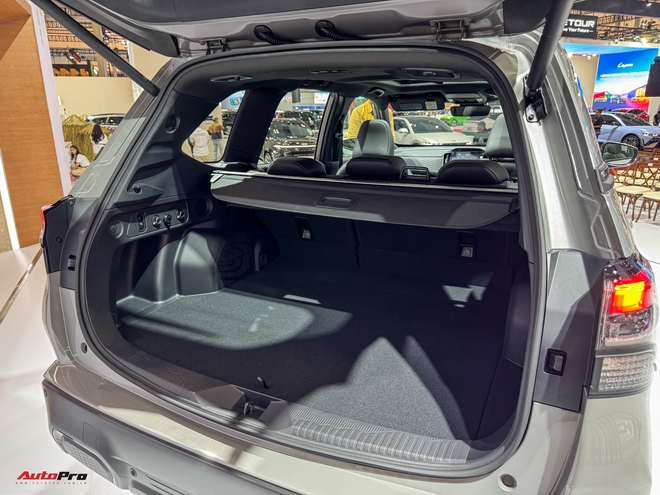 Subaru Forester 2025 lần đầu ra mắt Đông Nam Á: Giá quy đổi gần 1,2 tỷ, tăng khả năng về VN đấu CX-5, CR-V- Ảnh 12. Subaru Forester 2025 lần đầu ra mắt Đông Nam Á: Giá quy đổi gần 1,2 tỷ, tăng khả năng về VN đấu CX-5, CR-V- Ảnh 12.