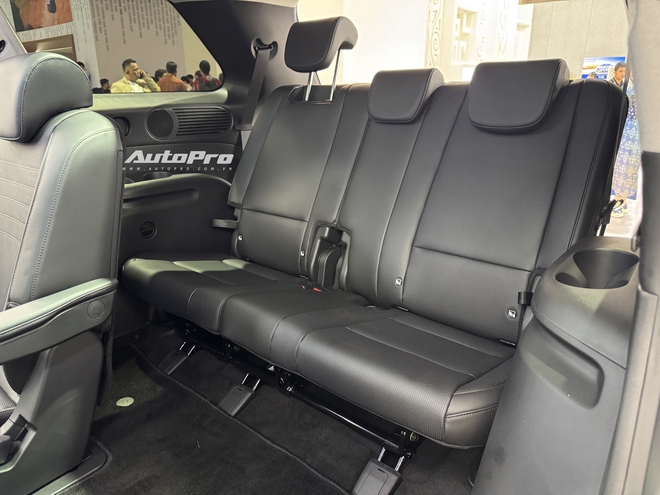 Sờ thử Hyundai Palisade bản tiêu chuẩn giá hơn 1,7 tỷ vừa về ĐNÁ: Nội thất không giống bản 'base', vẫn có đủ ADAS, loa Bose, màn hình to- Ảnh 19. Sờ thử Hyundai Palisade bản tiêu chuẩn giá hơn 1,7 tỷ vừa về ĐNÁ: Nội thất không giống bản 'base', vẫn có đủ ADAS, loa Bose, màn hình to- Ảnh 19.
