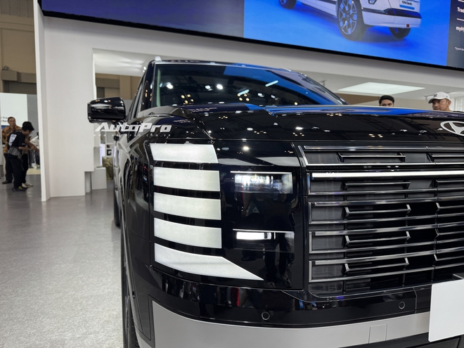 Sờ thử Hyundai Palisade bản tiêu chuẩn giá hơn 1,7 tỷ vừa về ĐNÁ: Nội thất không giống bản 'base', vẫn có đủ ADAS, loa Bose, màn hình to- Ảnh 3. Sờ thử Hyundai Palisade bản tiêu chuẩn giá hơn 1,7 tỷ vừa về ĐNÁ: Nội thất không giống bản 'base', vẫn có đủ ADAS, loa Bose, màn hình to- Ảnh 3.