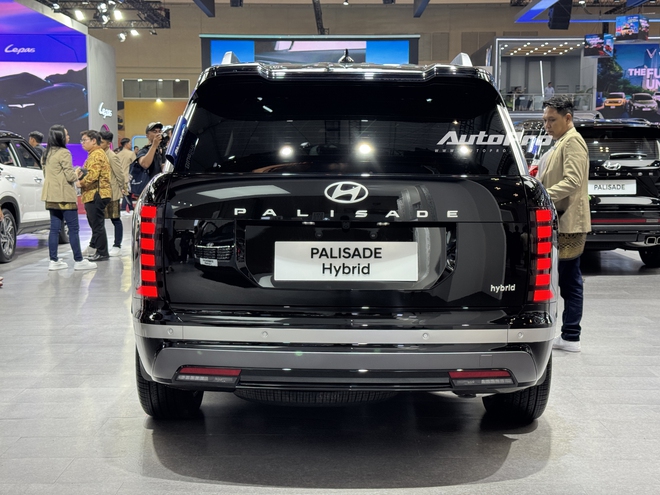 Sờ thử Hyundai Palisade bản tiêu chuẩn giá hơn 1,7 tỷ vừa về ĐNÁ: Nội thất không giống bản 'base', vẫn có đủ ADAS, loa Bose, màn hình to- Ảnh 7. Sờ thử Hyundai Palisade bản tiêu chuẩn giá hơn 1,7 tỷ vừa về ĐNÁ: Nội thất không giống bản 'base', vẫn có đủ ADAS, loa Bose, màn hình to- Ảnh 7.
