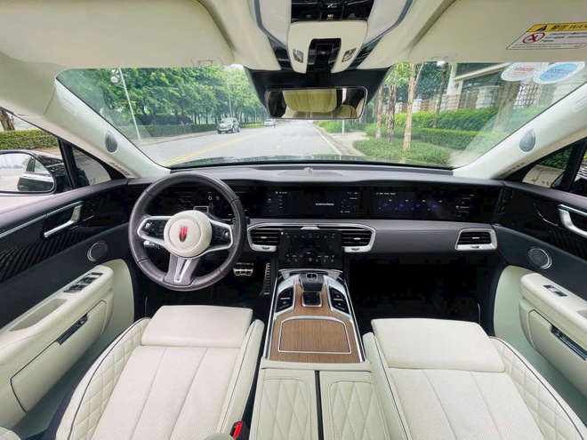 Chủ nhân chiếc Hongqi E-HS9 này ‘đánh rơi’ gần 2 tỷ đồng chỉ sau 2 năm sử dụng: ‘Rớt giá’ nhanh hơn xe Đức cùng đời, đi được 510km/lần sạc- Ảnh 4. Chủ nhân chiếc Hongqi E-HS9 này ‘đánh rơi’ gần 2 tỷ đồng chỉ sau 2 năm sử dụng: ‘Rớt giá’ nhanh hơn xe Đức cùng đời, đi được 510km/lần sạc- Ảnh 4.
