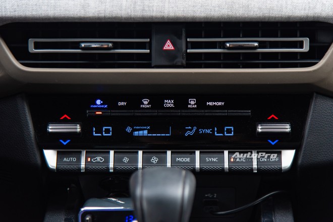 Đổi xe lái thử, hai chủ xe Mitsubishi Xforce và Toyota Yaris Cross bóc tách nhiều điểm khác biệt mà thông số không thể hiện được- Ảnh 22. Đổi xe lái thử, hai chủ xe Mitsubishi Xforce và Toyota Yaris Cross bóc tách nhiều điểm khác biệt mà thông số không thể hiện được- Ảnh 22.