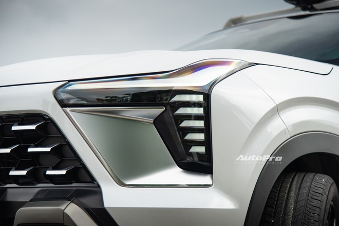 Đổi xe lái thử, hai chủ xe Mitsubishi Xforce và Toyota Yaris Cross bóc tách nhiều điểm khác biệt mà thông số không thể hiện được- Ảnh 8. Đổi xe lái thử, hai chủ xe Mitsubishi Xforce và Toyota Yaris Cross bóc tách nhiều điểm khác biệt mà thông số không thể hiện được- Ảnh 8.