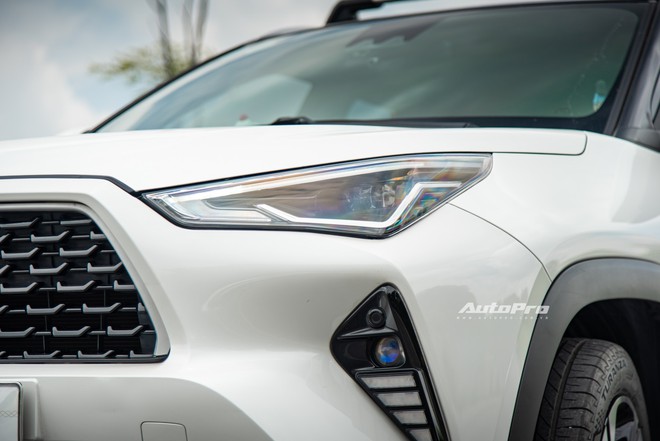 Đổi xe lái thử, hai chủ xe Mitsubishi Xforce và Toyota Yaris Cross bóc tách nhiều điểm khác biệt mà thông số không thể hiện được- Ảnh 11. Đổi xe lái thử, hai chủ xe Mitsubishi Xforce và Toyota Yaris Cross bóc tách nhiều điểm khác biệt mà thông số không thể hiện được- Ảnh 11.