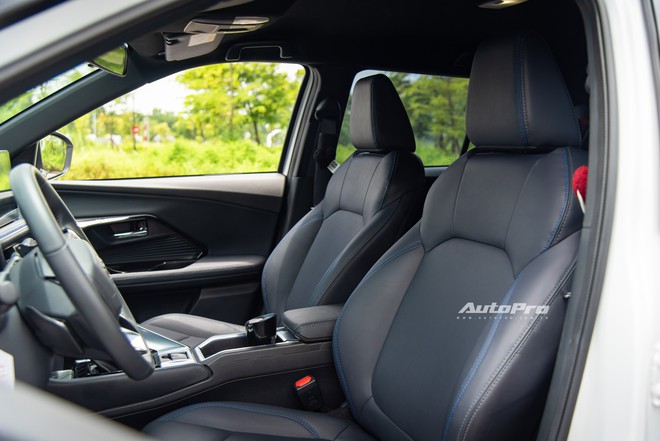 Đổi xe lái thử, hai chủ xe Mitsubishi Xforce và Toyota Yaris Cross bóc tách nhiều điểm khác biệt mà thông số không thể hiện được- Ảnh 18. Đổi xe lái thử, hai chủ xe Mitsubishi Xforce và Toyota Yaris Cross bóc tách nhiều điểm khác biệt mà thông số không thể hiện được- Ảnh 18.
