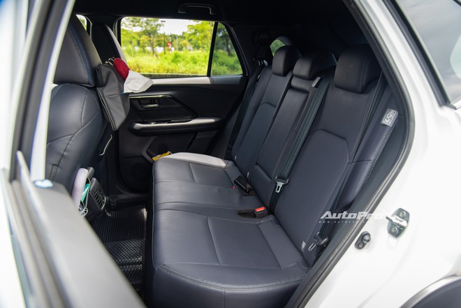 Đổi xe lái thử, hai chủ xe Mitsubishi Xforce và Toyota Yaris Cross bóc tách nhiều điểm khác biệt mà thông số không thể hiện được- Ảnh 19. Đổi xe lái thử, hai chủ xe Mitsubishi Xforce và Toyota Yaris Cross bóc tách nhiều điểm khác biệt mà thông số không thể hiện được- Ảnh 19.