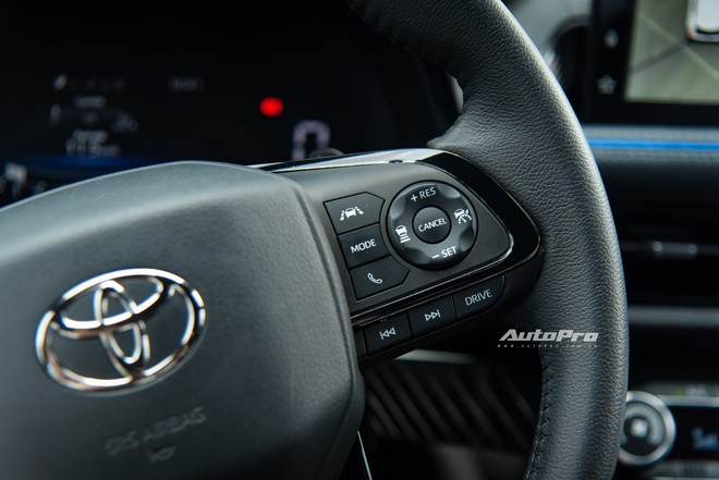 Đổi xe lái thử, hai chủ xe Mitsubishi Xforce và Toyota Yaris Cross bóc tách nhiều điểm khác biệt mà thông số không thể hiện được- Ảnh 38. Đổi xe lái thử, hai chủ xe Mitsubishi Xforce và Toyota Yaris Cross bóc tách nhiều điểm khác biệt mà thông số không thể hiện được- Ảnh 38.