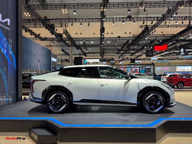 Kia EV4 ra mắt Đông Nam Á: Chạy tối đa 630km/sạc, nếu về Việt Nam đủ chạy từ Hà Nội tới Quảng Trị- Ảnh 6. Kia EV4 ra mắt Đông Nam Á: Chạy tối đa 630km/sạc, nếu về Việt Nam đủ chạy từ Hà Nội tới Quảng Trị- Ảnh 6.