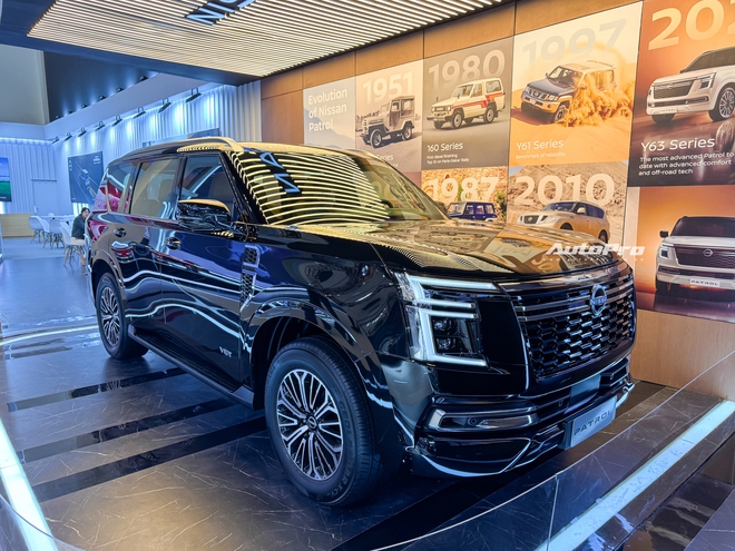 Ngồi thử Nissan Patrol thế hệ mới 'đồn đoán' sẽ về Việt Nam: Nội thất đủ cho 8 người lớn, dùng máy V6 chung với GT-R- Ảnh 3.