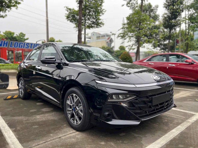 Hyundai Accent giảm 82 triệu đồng tại đại lý: Bản giữa nhưng rẻ hơn cả Vios, City bản tiêu chuẩn- Ảnh 3. Hyundai Accent giảm 82 triệu đồng tại đại lý: Bản giữa nhưng rẻ hơn cả Vios, City bản tiêu chuẩn- Ảnh 3.