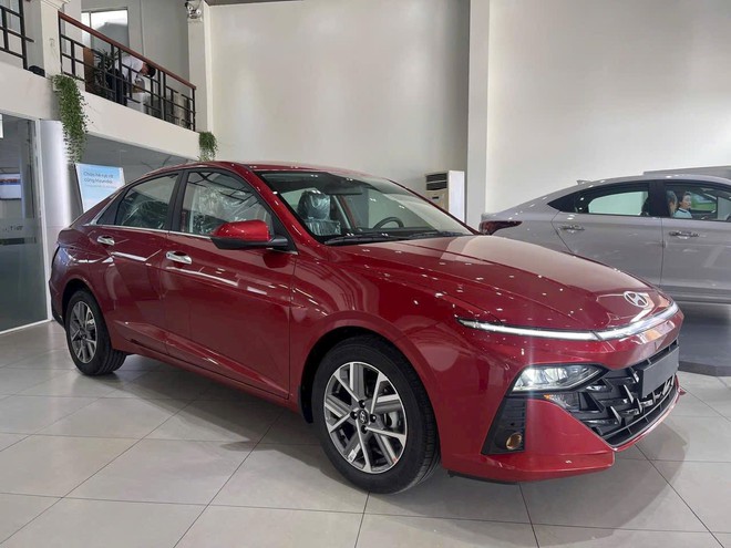 Hyundai Accent giảm 82 triệu đồng tại đại lý: Bản giữa nhưng rẻ hơn cả Vios, City bản tiêu chuẩn- Ảnh 2. Hyundai Accent giảm 82 triệu đồng tại đại lý: Bản giữa nhưng rẻ hơn cả Vios, City bản tiêu chuẩn- Ảnh 2.