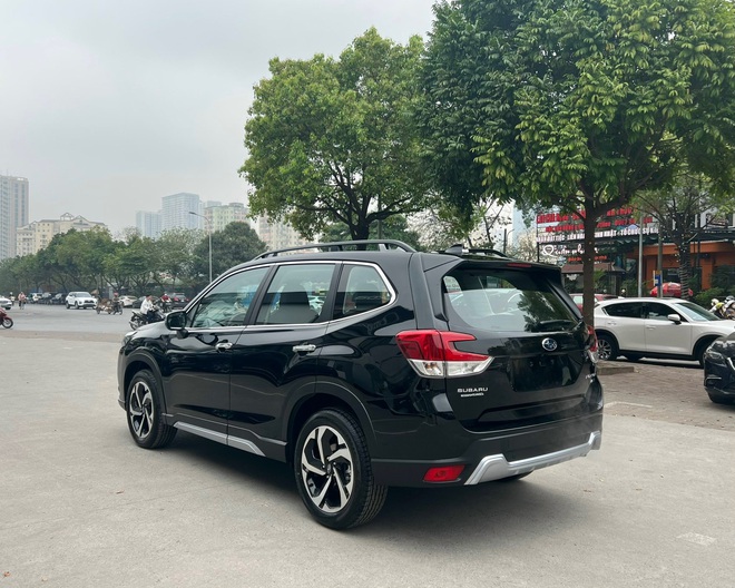 Subaru Forester giảm giá mạnh tại đại lý: Bản đắt nhất còn 949 triệu đồng, thêm cạnh tranh CX-5, CR-V- Ảnh 6. Subaru Forester giảm giá mạnh tại đại lý: Bản đắt nhất còn 949 triệu đồng, thêm cạnh tranh CX-5, CR-V- Ảnh 6.