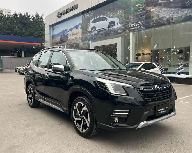 Subaru Forester giảm giá mạnh tại đại lý: Bản đắt nhất còn 949 triệu đồng, thêm cạnh tranh CX-5, CR-V- Ảnh 4. Subaru Forester giảm giá mạnh tại đại lý: Bản đắt nhất còn 949 triệu đồng, thêm cạnh tranh CX-5, CR-V- Ảnh 4.