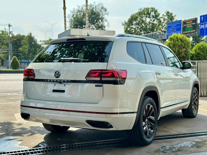 VW Teramont hạ giá kỷ lục còn 1,788 tỷ đồng: Là bản Limited nhiều 'option' xịn, tăng cạnh tranh trước Palisade, làm khó Explorer- Ảnh 6. VW Teramont hạ giá kỷ lục còn 1,788 tỷ đồng: Là bản Limited nhiều 'option' xịn, tăng cạnh tranh trước Palisade, làm khó Explorer- Ảnh 6.