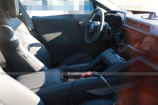 Porsche Cayenne lộ nội thất mới: Thiết kế lột xác với 4 màn hình khủng, bỏ gần hết nút bấm- Ảnh 3. Porsche Cayenne lộ nội thất mới: Thiết kế lột xác với 4 màn hình khủng, bỏ gần hết nút bấm- Ảnh 3.