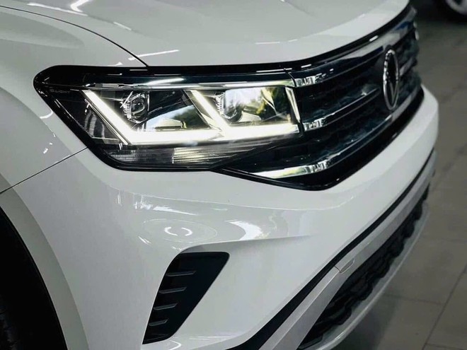 VW Teramont hạ giá kỷ lục còn 1,788 tỷ đồng: Là bản Limited nhiều 'option' xịn, tăng cạnh tranh trước Palisade, làm khó Explorer- Ảnh 9. VW Teramont hạ giá kỷ lục còn 1,788 tỷ đồng: Là bản Limited nhiều 'option' xịn, tăng cạnh tranh trước Palisade, làm khó Explorer- Ảnh 9.