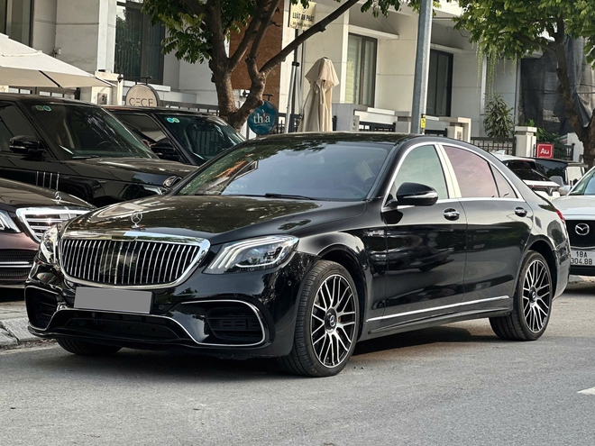 Rao Mercedes S 400 độ AMG nhưng lưới tản nhiệt Maybach giá hơn 1 tỷ đồng, người bán hỏi: Tại sao phải mua C-Class cũ?- Ảnh 2. Rao Mercedes S 400 độ AMG nhưng lưới tản nhiệt Maybach giá hơn 1 tỷ đồng, người bán hỏi: Tại sao phải mua C-Class cũ?- Ảnh 2.