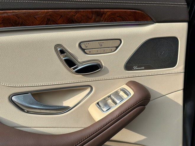 Rao Mercedes S 400 độ AMG nhưng lưới tản nhiệt Maybach giá hơn 1 tỷ đồng, người bán hỏi: Tại sao phải mua C-Class cũ?- Ảnh 16. Rao Mercedes S 400 độ AMG nhưng lưới tản nhiệt Maybach giá hơn 1 tỷ đồng, người bán hỏi: Tại sao phải mua C-Class cũ?- Ảnh 16.