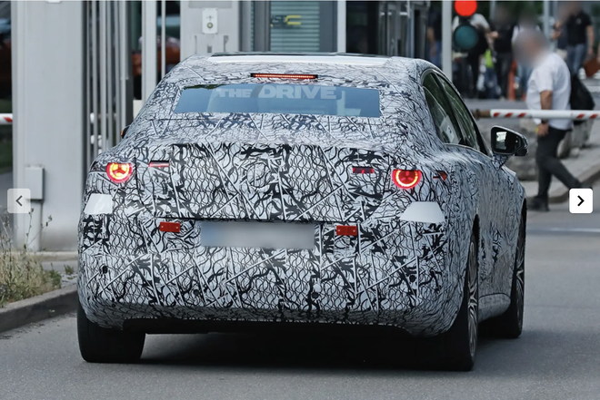 Mercedes-Benz sửa sai thiết kế xe điện như này đây: C-Class EV có điểm như S-Class, đèn hậu dạng ngôi sao, ra mắt ngay năm sau- Ảnh 5. Mercedes-Benz sửa sai thiết kế xe điện như này đây: C-Class EV có điểm như S-Class, đèn hậu dạng ngôi sao, ra mắt ngay năm sau- Ảnh 5.