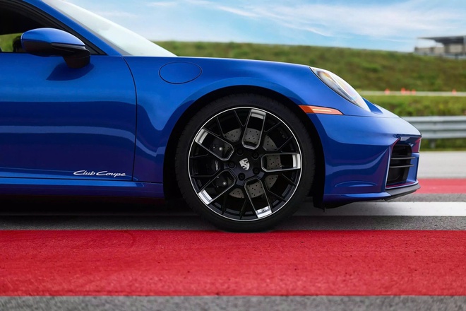 Chiều khách như Porsche: Chiếc 911 đặc biệt có 70 xe chỉ dành riêng cho những khách hàng này- Ảnh 7. Chiều khách như Porsche: Chiếc 911 đặc biệt có 70 xe chỉ dành riêng cho những khách hàng này- Ảnh 7.