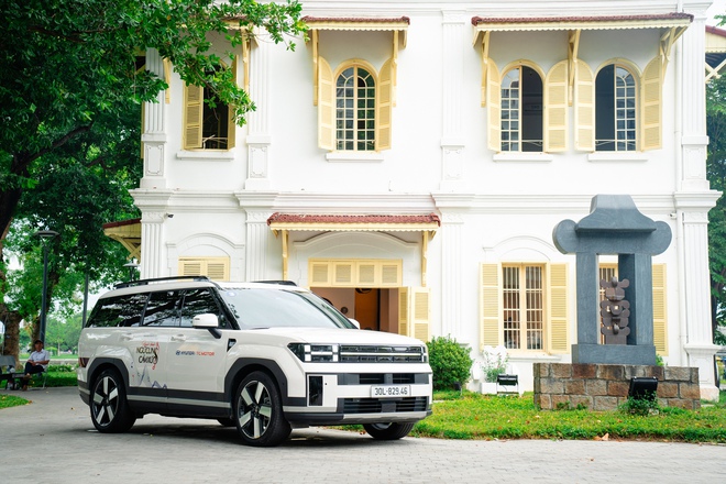 Chủ xe Hyundai Santa Fe: ‘Chiếc xe này không cố gắng làm hài lòng tất cả mọi người’- Ảnh 4. Chủ xe Hyundai Santa Fe: ‘Chiếc xe này không cố gắng làm hài lòng tất cả mọi người’- Ảnh 4.