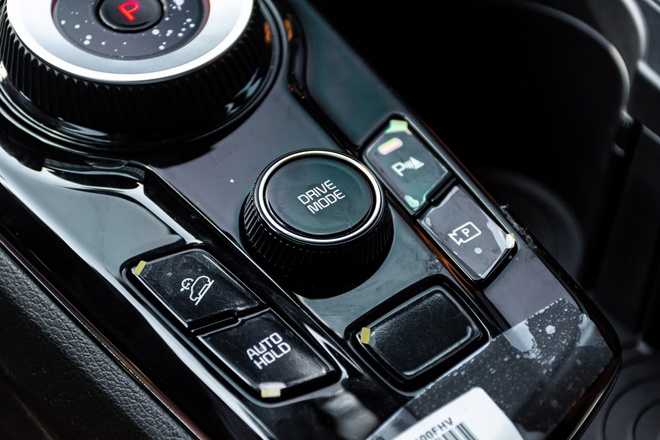 Đồng giá 919 triệu đồng, chọn Lynk & Co 01 bản 'base' hay Kia Sportage bản máy xăng 2.0L gần cao nhất- Ảnh 8. Đồng giá 919 triệu đồng, chọn Lynk & Co 01 bản 'base' hay Kia Sportage bản máy xăng 2.0L gần cao nhất- Ảnh 8.