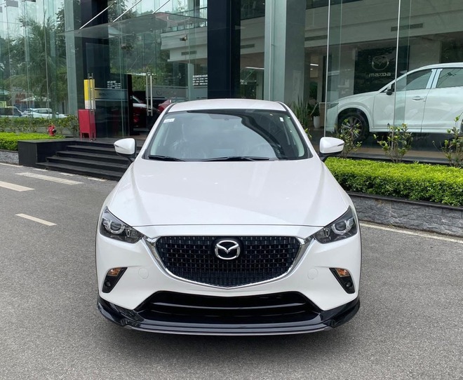 Mazda CX-3 chuyển lắp ráp trong nước: Tăng cao nhất 30 triệu, nâng cấp nhẹ ngoại thất, có điểm giống CX-8- Ảnh 4. Mazda CX-3 chuyển lắp ráp trong nước: Tăng cao nhất 30 triệu, nâng cấp nhẹ ngoại thất, có điểm giống CX-8- Ảnh 4.