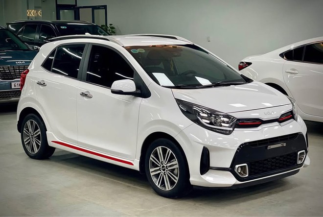 Top 10 ô tô bán ít nhất Việt Nam tháng 7/2025: Tổng doanh số 11 xe còn không bằng một phiên bản Toyota Corolla Cross- Ảnh 4. Top 10 ô tô bán ít nhất Việt Nam tháng 7/2025: Tổng doanh số 11 xe còn không bằng một phiên bản Toyota Corolla Cross- Ảnh 4.