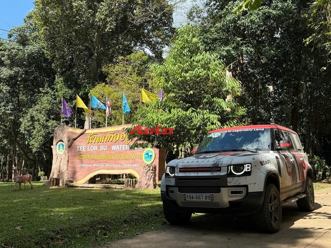 Porsche Cayenne S E-Hybrid đầu tiên Việt Nam đi kèm option gần 800 triệu đồng, biển số đắt ngang Xforce, ‘dân chơi’ nhìn xe dễ biết chủ là ai- Ảnh 8. Porsche Cayenne S E-Hybrid đầu tiên Việt Nam đi kèm option gần 800 triệu đồng, biển số đắt ngang Xforce, ‘dân chơi’ nhìn xe dễ biết chủ là ai- Ảnh 8.