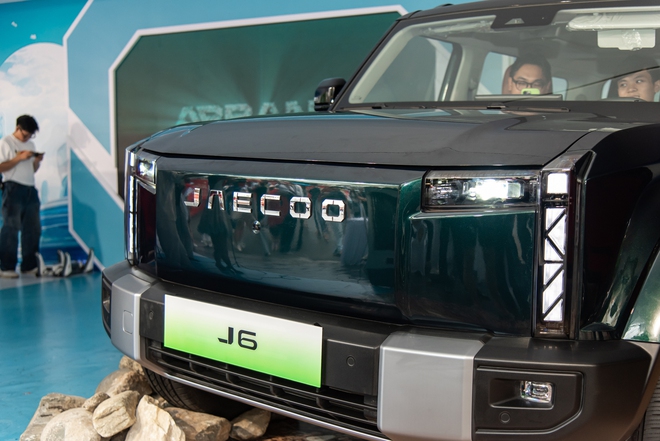 Chi tiết Jaecoo J6 tại Việt Nam: Là bản 2 cầu, đi được hơn 400km/lần sạc, giá dự kiến 1 tỷ đồng- Ảnh 3. Chi tiết Jaecoo J6 tại Việt Nam: Là bản 2 cầu, đi được hơn 400km/lần sạc, giá dự kiến 1 tỷ đồng- Ảnh 3.