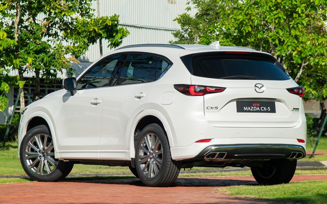 Chọn Ford Territory 2025 bản đắt nhất hay tiết kiệm 27 triệu đồng lấy Mazda CX-5 tầm trung, bảng này sẽ giúp bạn dễ dàng lựa chọn- Ảnh 6. Chọn Ford Territory 2025 bản đắt nhất hay tiết kiệm 27 triệu đồng lấy Mazda CX-5 tầm trung, bảng này sẽ giúp bạn dễ dàng lựa chọn- Ảnh 6.