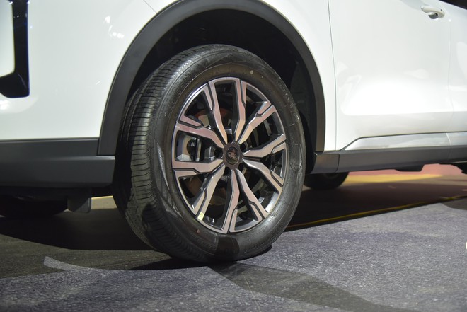 Chênh tới 134 triệu đồng, 3 bản Ford Territory 2025 nhìn qua gần giống nhưng ‘bóc’ kỹ mới thấy khác rõ về công nghệ- Ảnh 12. Chênh tới 134 triệu đồng, 3 bản Ford Territory 2025 nhìn qua gần giống nhưng ‘bóc’ kỹ mới thấy khác rõ về công nghệ- Ảnh 12.