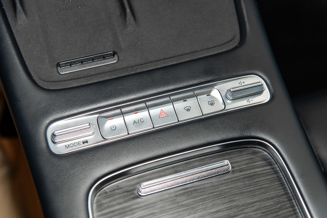 Chi tiết Omoda C7 tại Việt Nam: Đấu trực tiếp CR-V hybrid, giá dự kiến từ 839 triệu đồng- Ảnh 11. Chi tiết Omoda C7 tại Việt Nam: Đấu trực tiếp CR-V hybrid, giá dự kiến từ 839 triệu đồng- Ảnh 11.